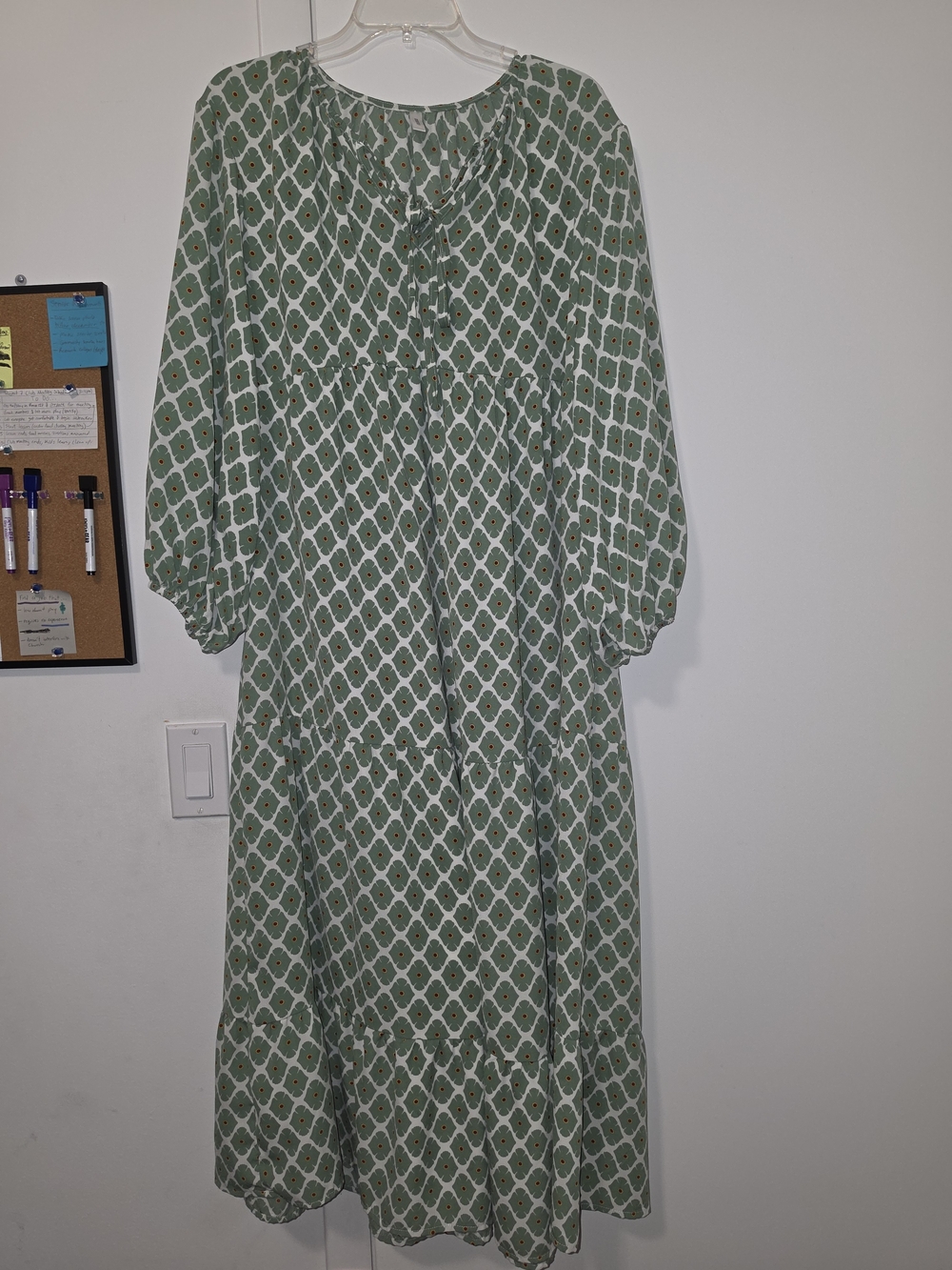 Green Geometric Maxi Dress - Casual Women's Dress